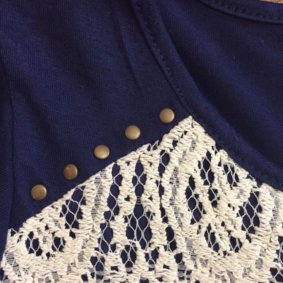 Girls top - Picture 3 of 5